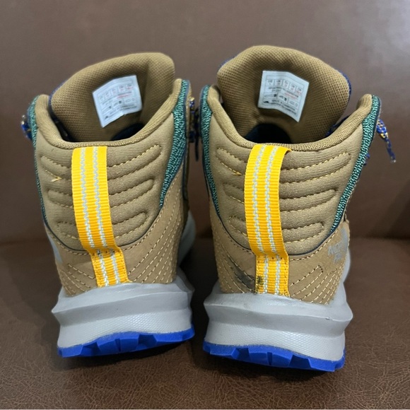 Kids The North Face Youth Fastpack Hiker Mid Walking Boots - Picture 3 of 8